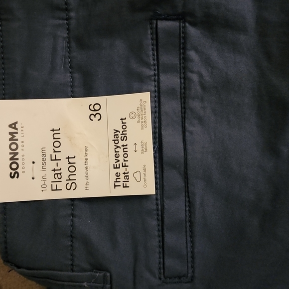 2 pairs of Men's shorts **Sold** - Picture 3 of 4